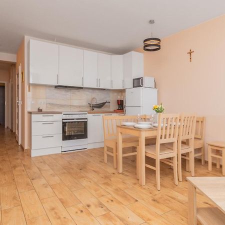 Apartamenty Sun & Snow Bursztynowe Osiedle Jantar - Otoczone Lasem, Plac Zabaw المظهر الخارجي الصورة